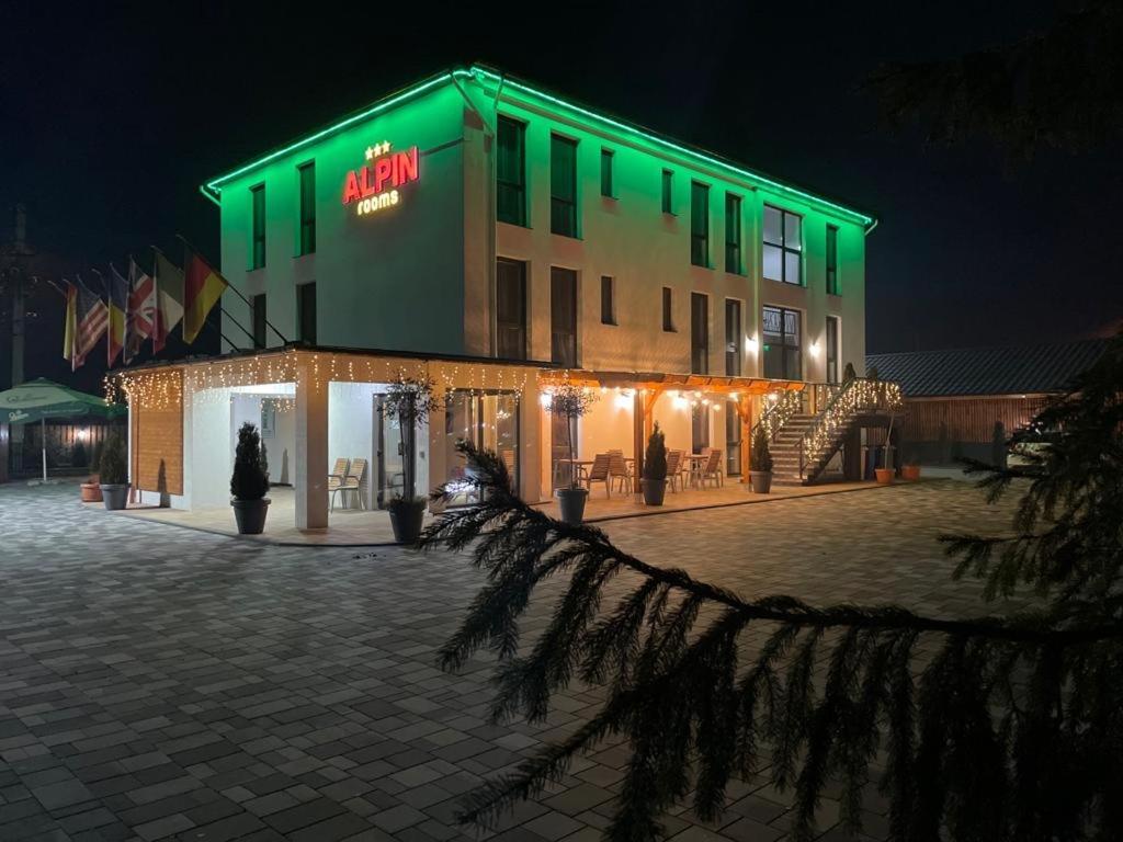 Alpin Rooms Toplita  Exterior photo
